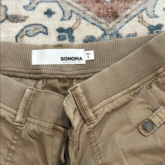 Tan Cargo Shorts Utility Style - Picture 4 of 9